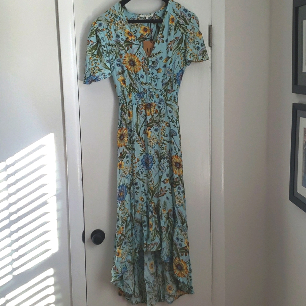 NWT High/low floral Maxi dress, size medium